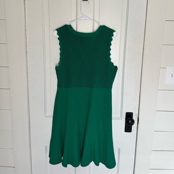Diane Von Furstenberg Green Ribbed Dress - Picture 2 of 2